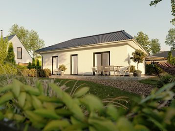 Bungalow 78 mit Terrasse und Gartenansicht Moderner Bungalow 78 von Town & Country Haus mit Blick vom Garten auf die Terrasse und bodentiefe Fenster