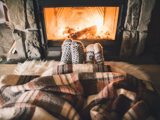 Familie-Kamin-Waerme